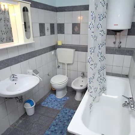 Studio Kozino 678a * Petrčane